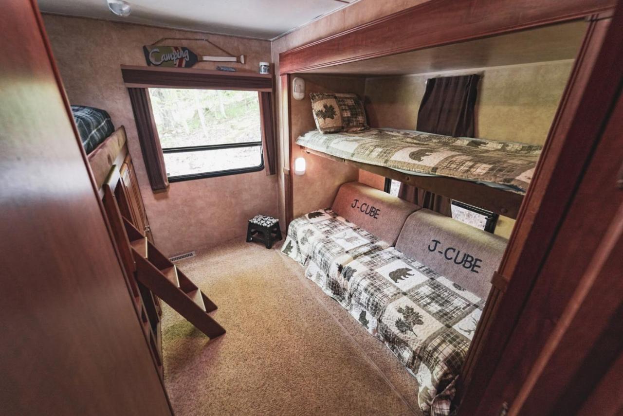 ホテル Rv Adventure Roscoe Pet Friendly エクステリア 写真