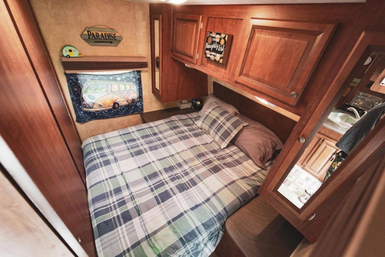ホテル Rv Adventure Roscoe Pet Friendly エクステリア 写真